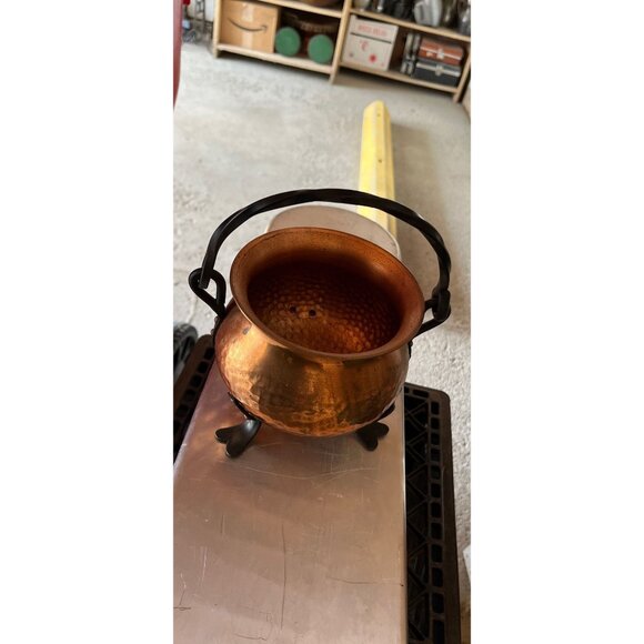 Vtg Handmade Hand Hammered Copper Kettle With Black Iron Handle Made In Germany - Picture 3 of 8